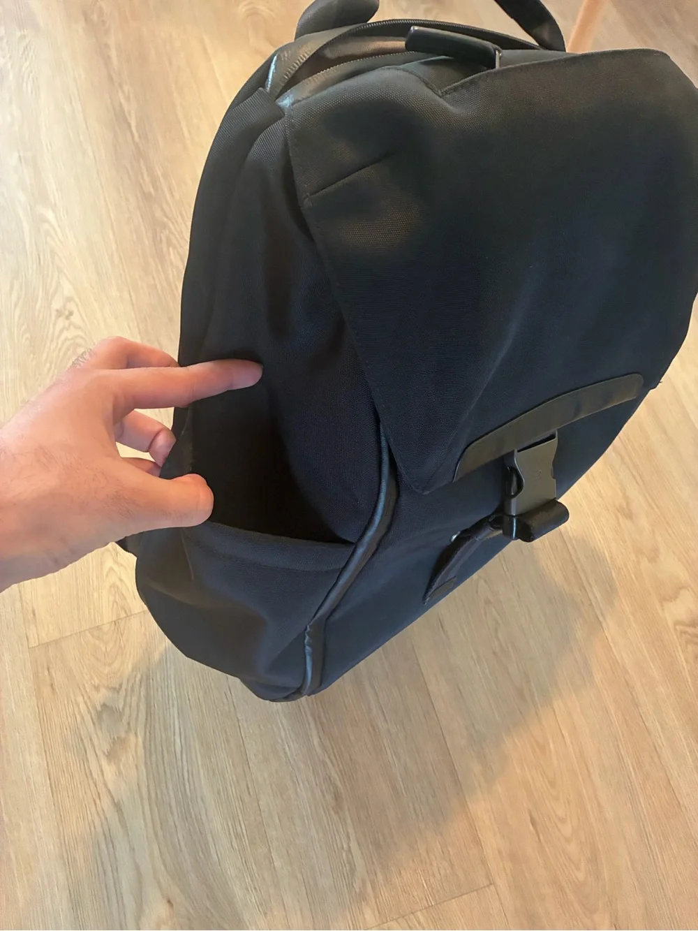 Stuart & Lau Capstone Backpack Gen 3 Black 23L Laptop Travel Bag